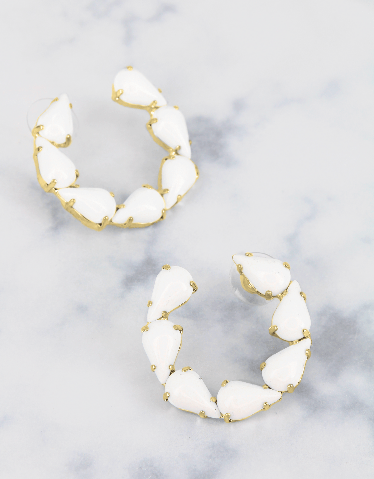 Chalk White/ Gold