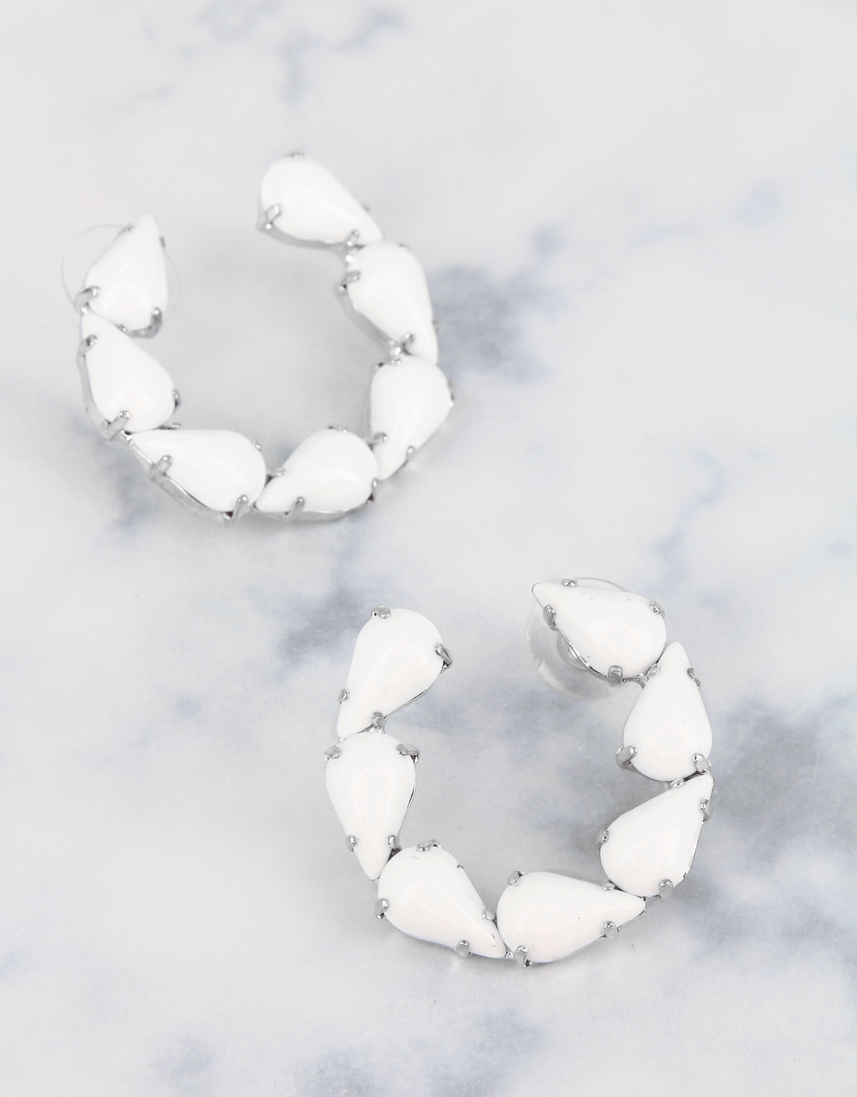 Chalk White/ Silver