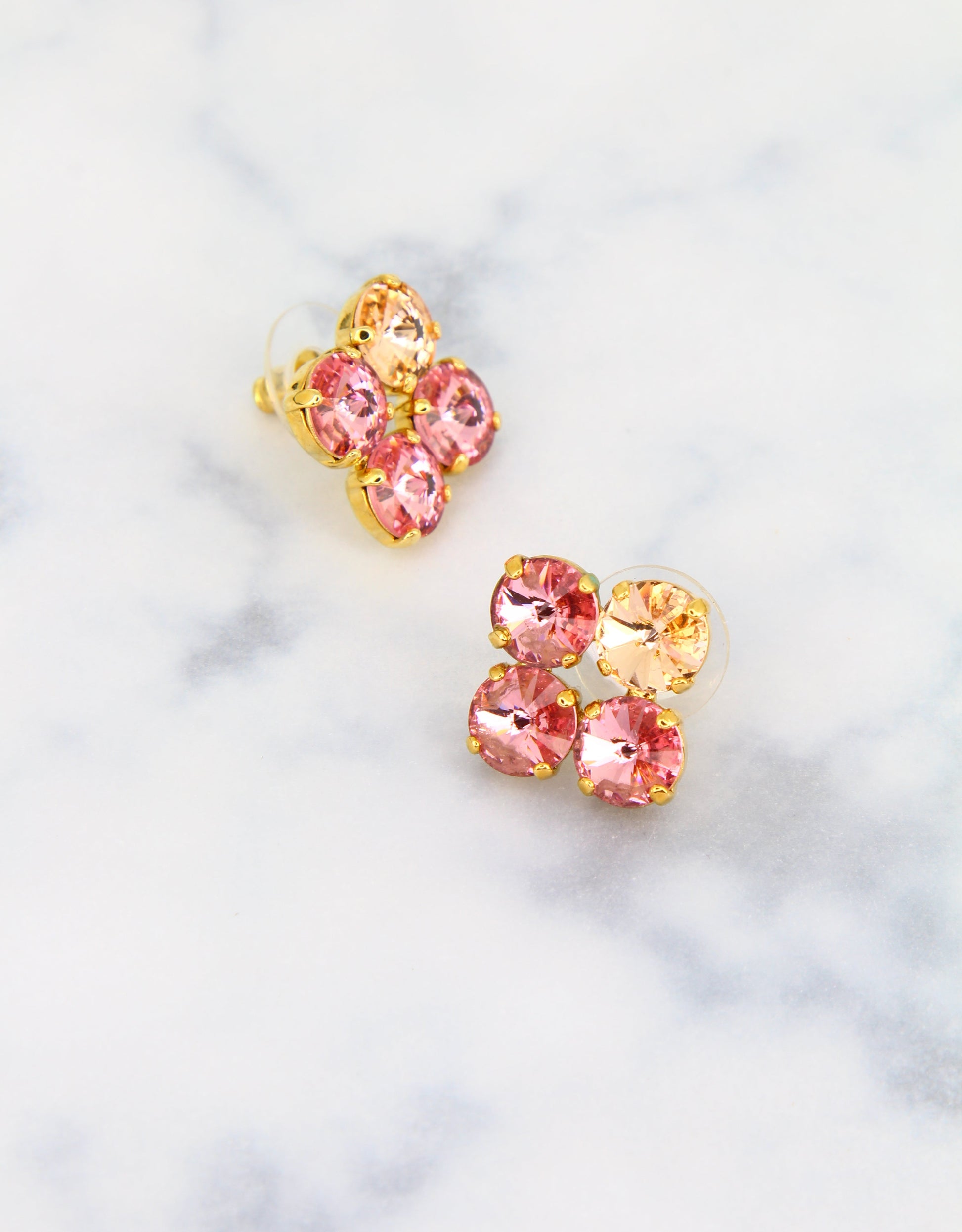 Light Peach/ 