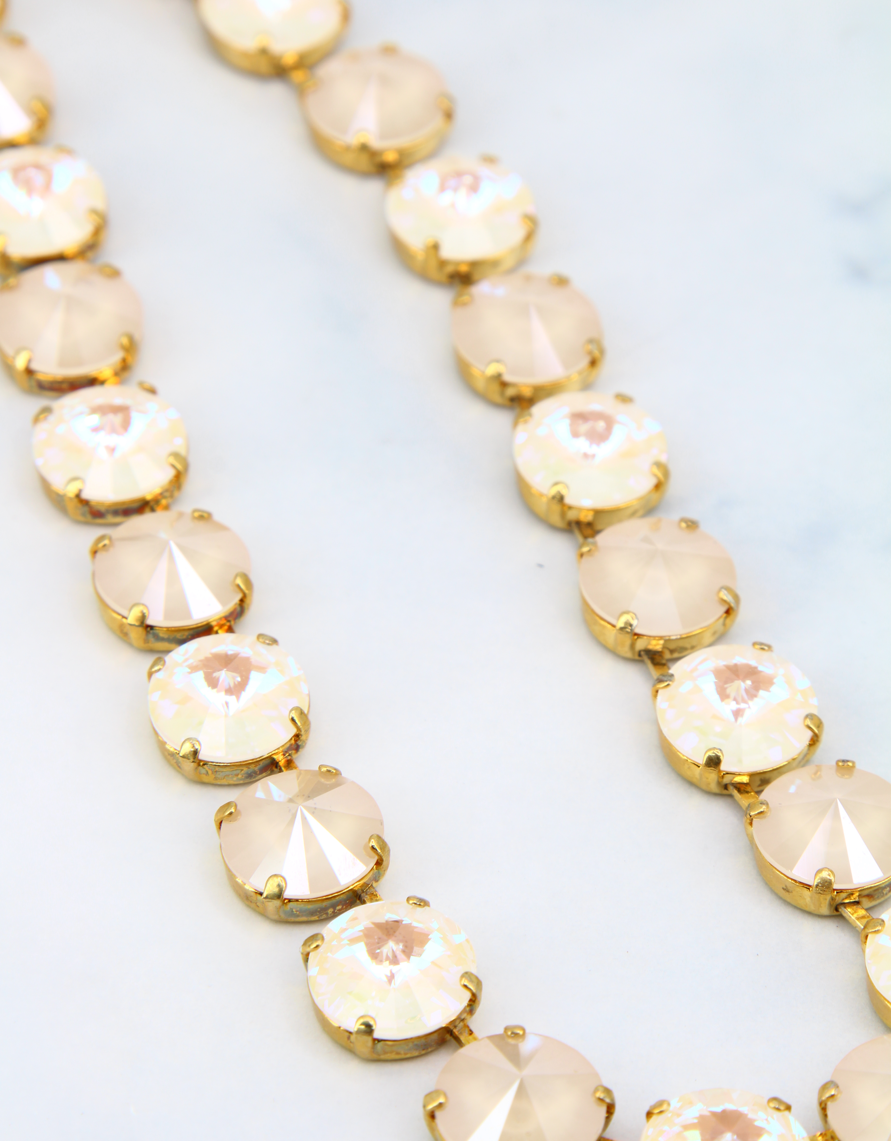 Light Grey Delite/ Gold