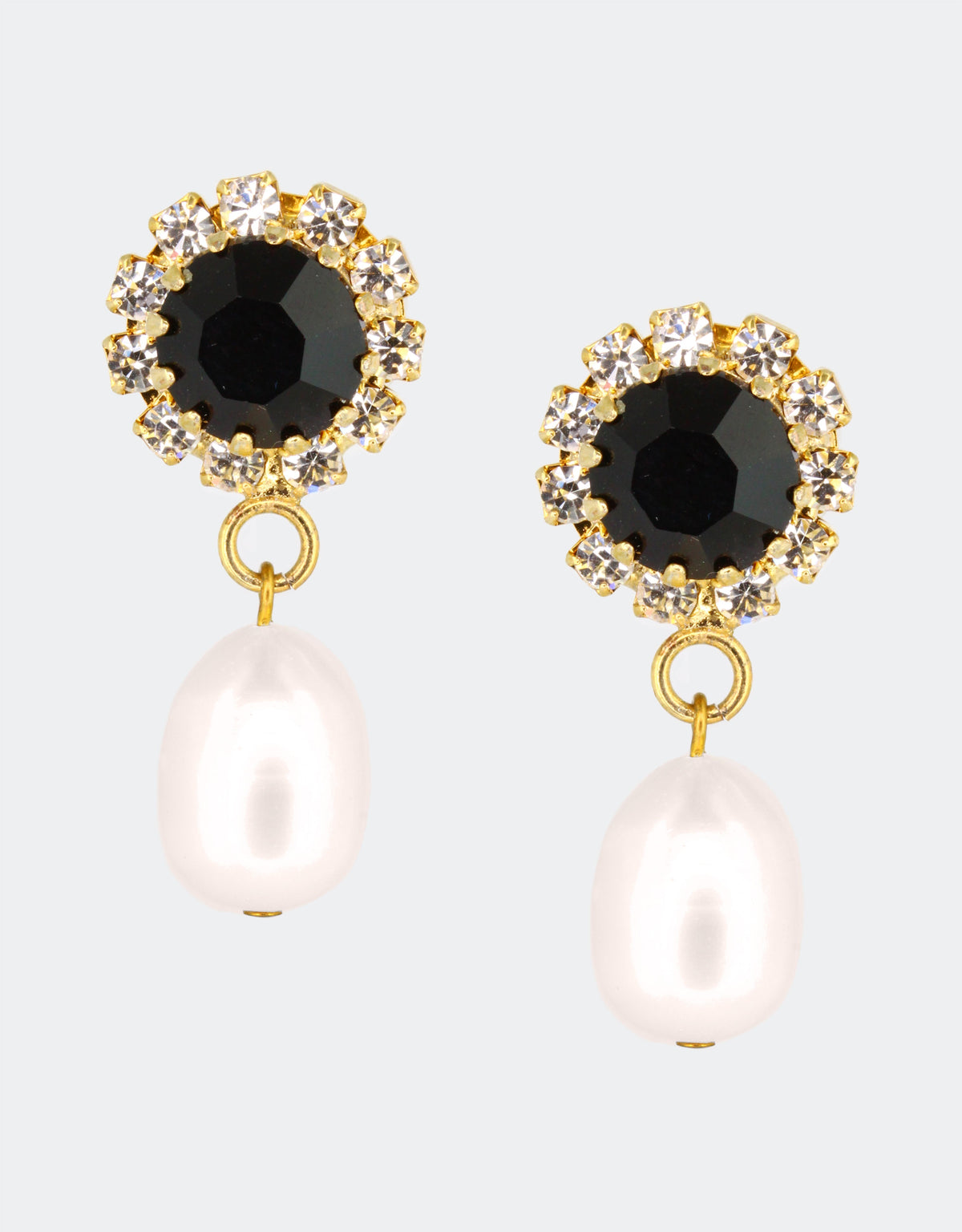 black earrings a chic jewellery for her to gift