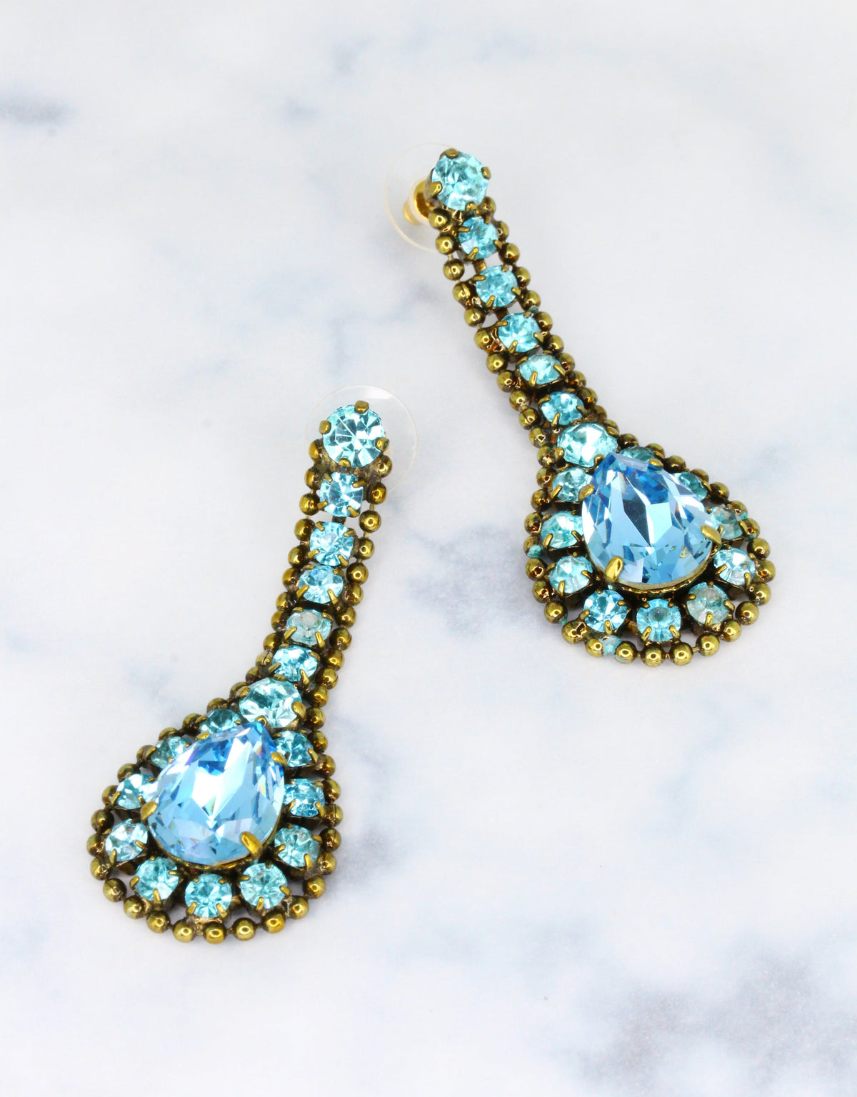 blue earrings for brides