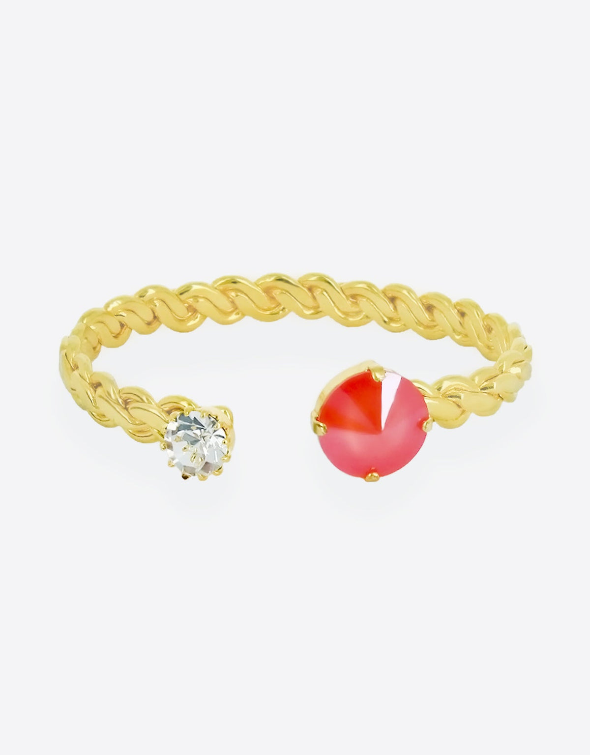 selene crystal has fine selection of bridal jewellery which include simple and elegant bracelets for brides