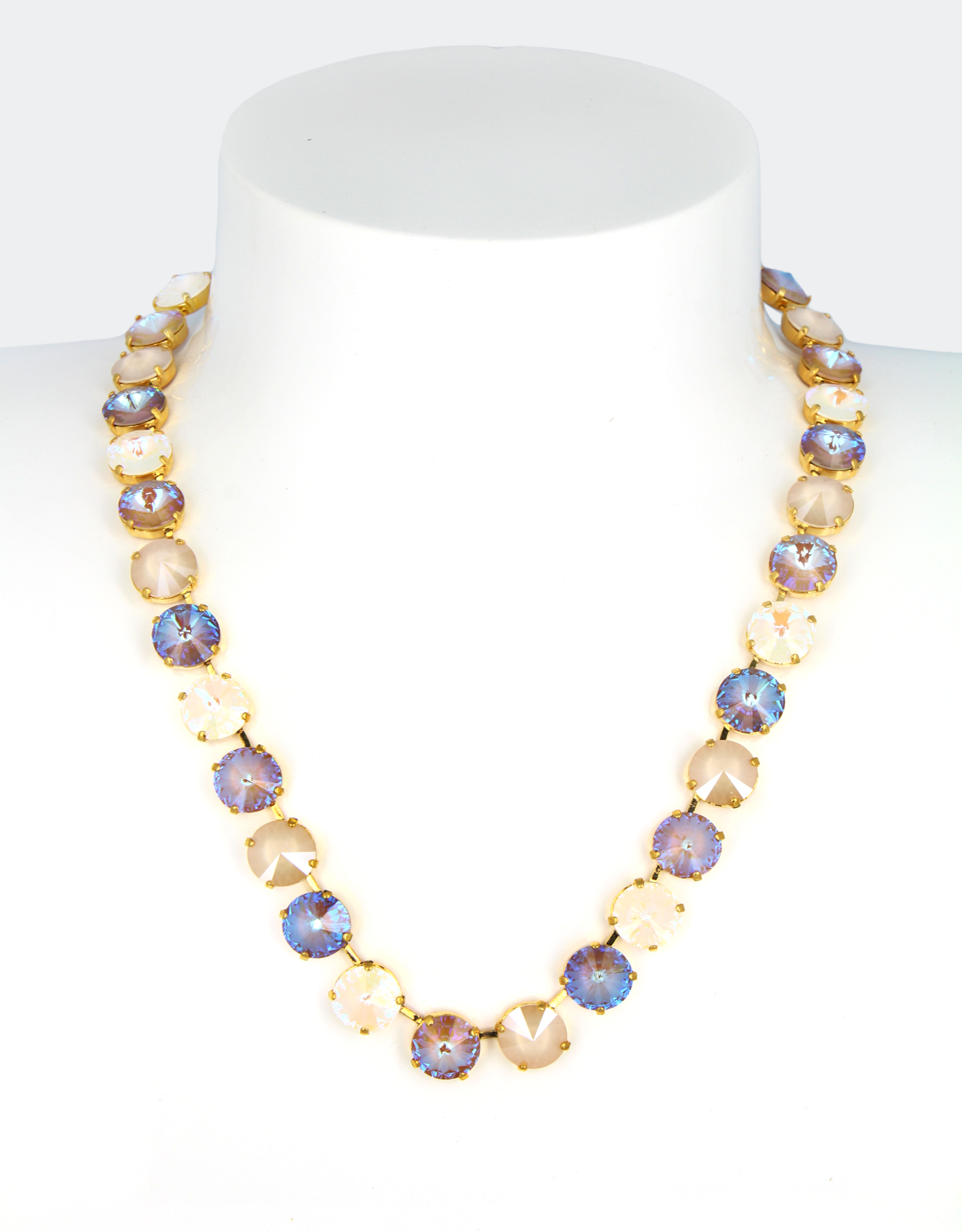 cappuciono necklace a luxury resort wear jewellery