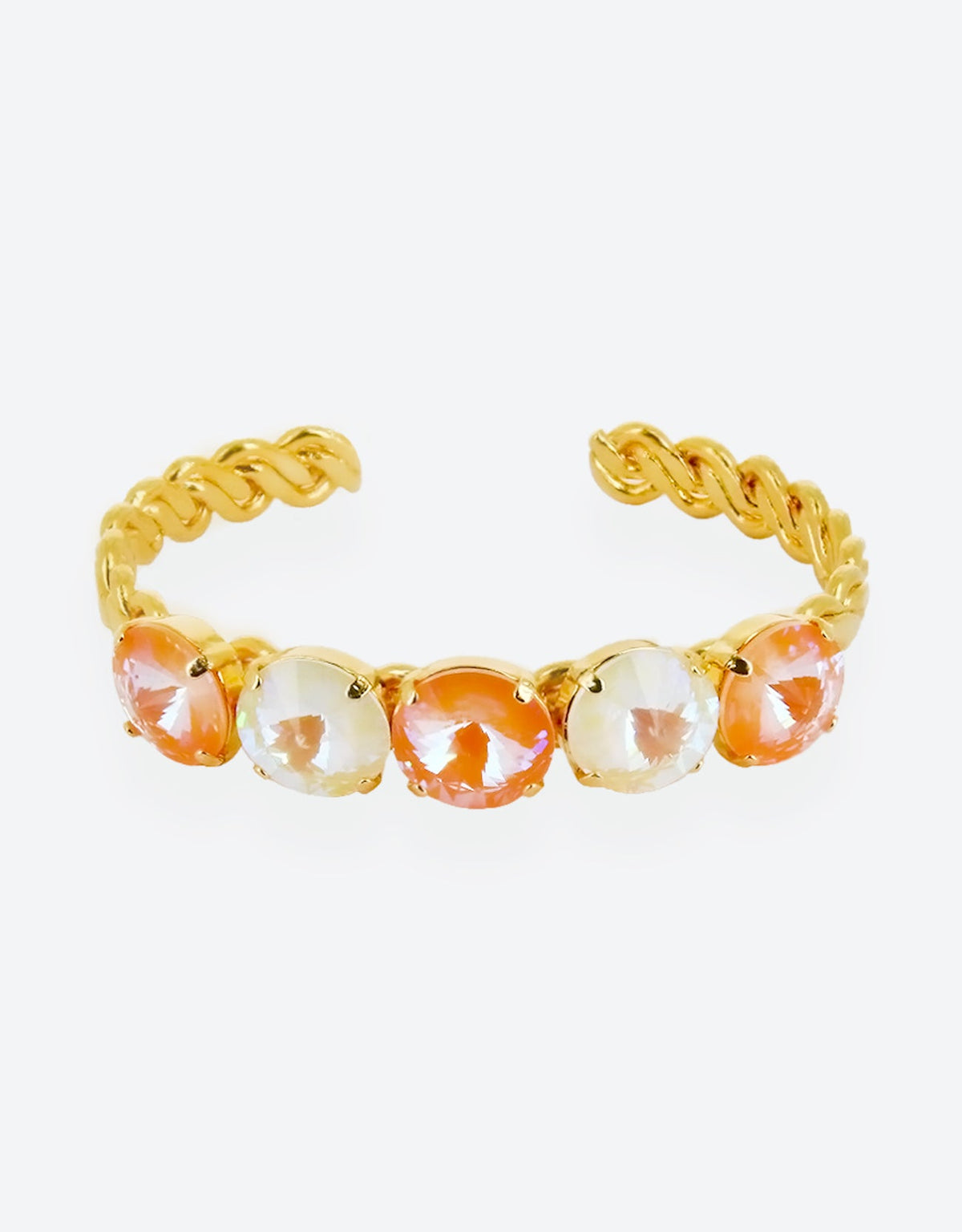 modern look and fashionable bracelet for girls