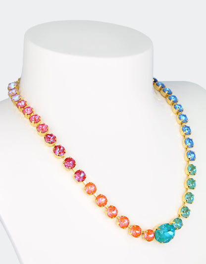 necklace perfect for luxury beach weddings.