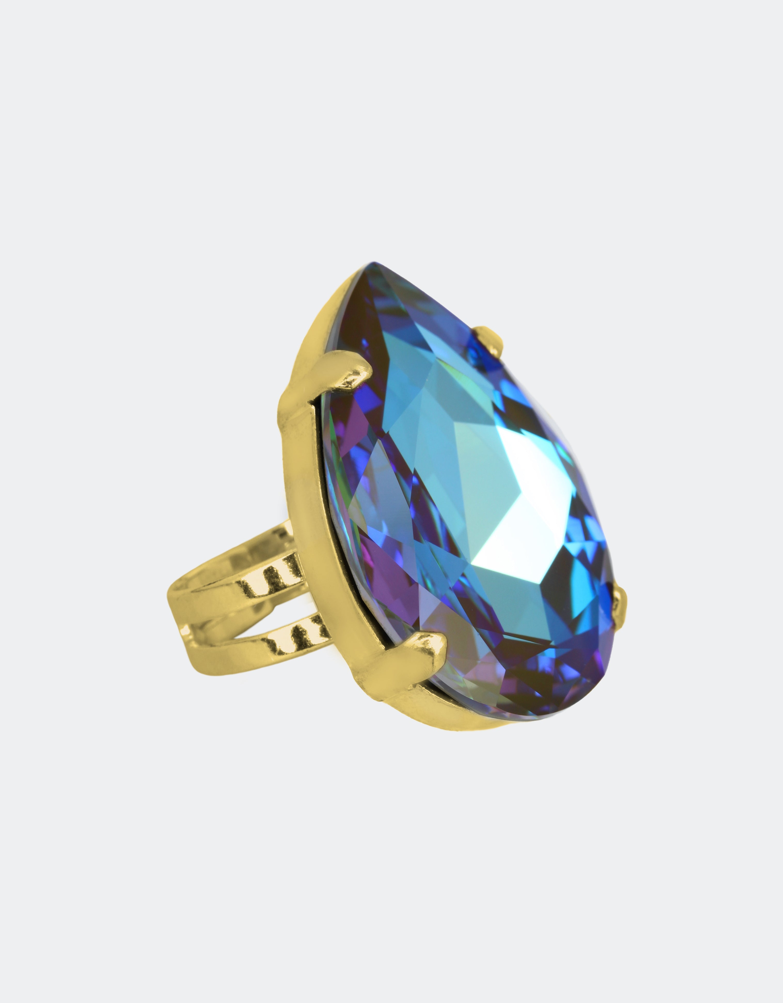 pear shape ring with gold plating