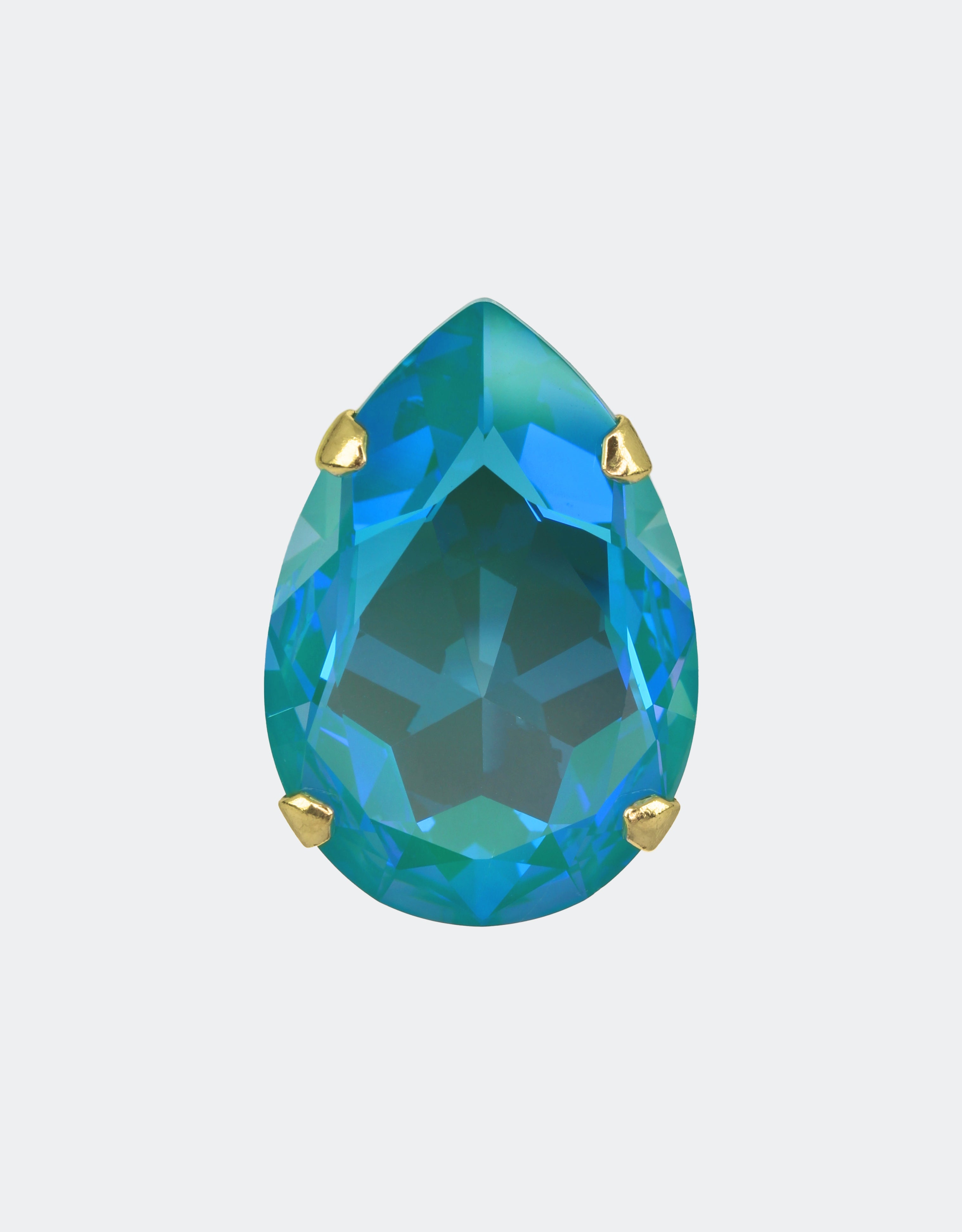 sea blue ring for summer weddings