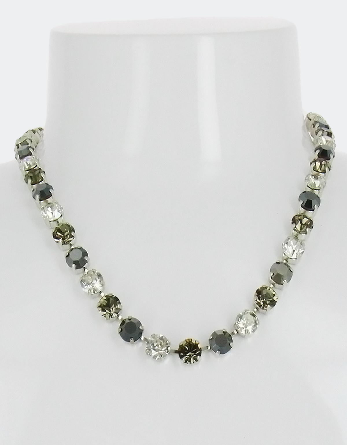 selene crystal black bead necklace