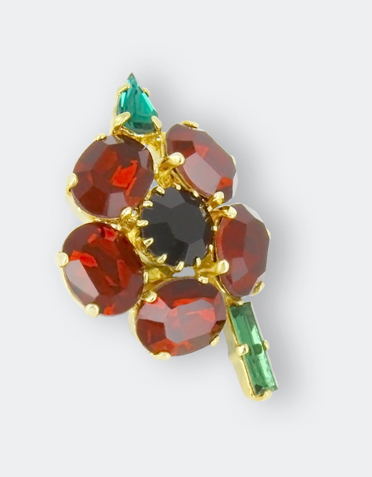 selene crystal has luxury jewellery for men 