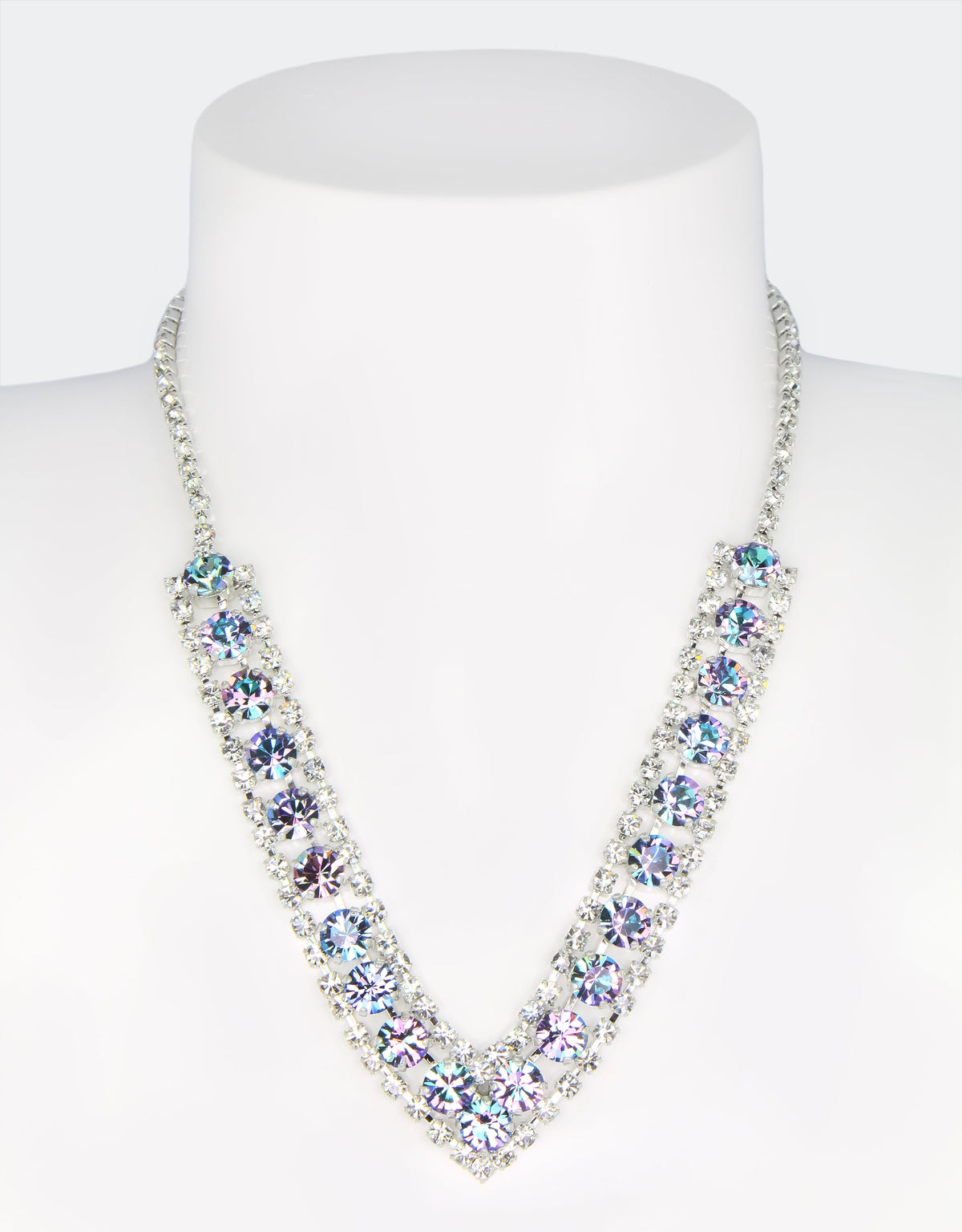 silver crystal necklace refine jewellery for evening wear