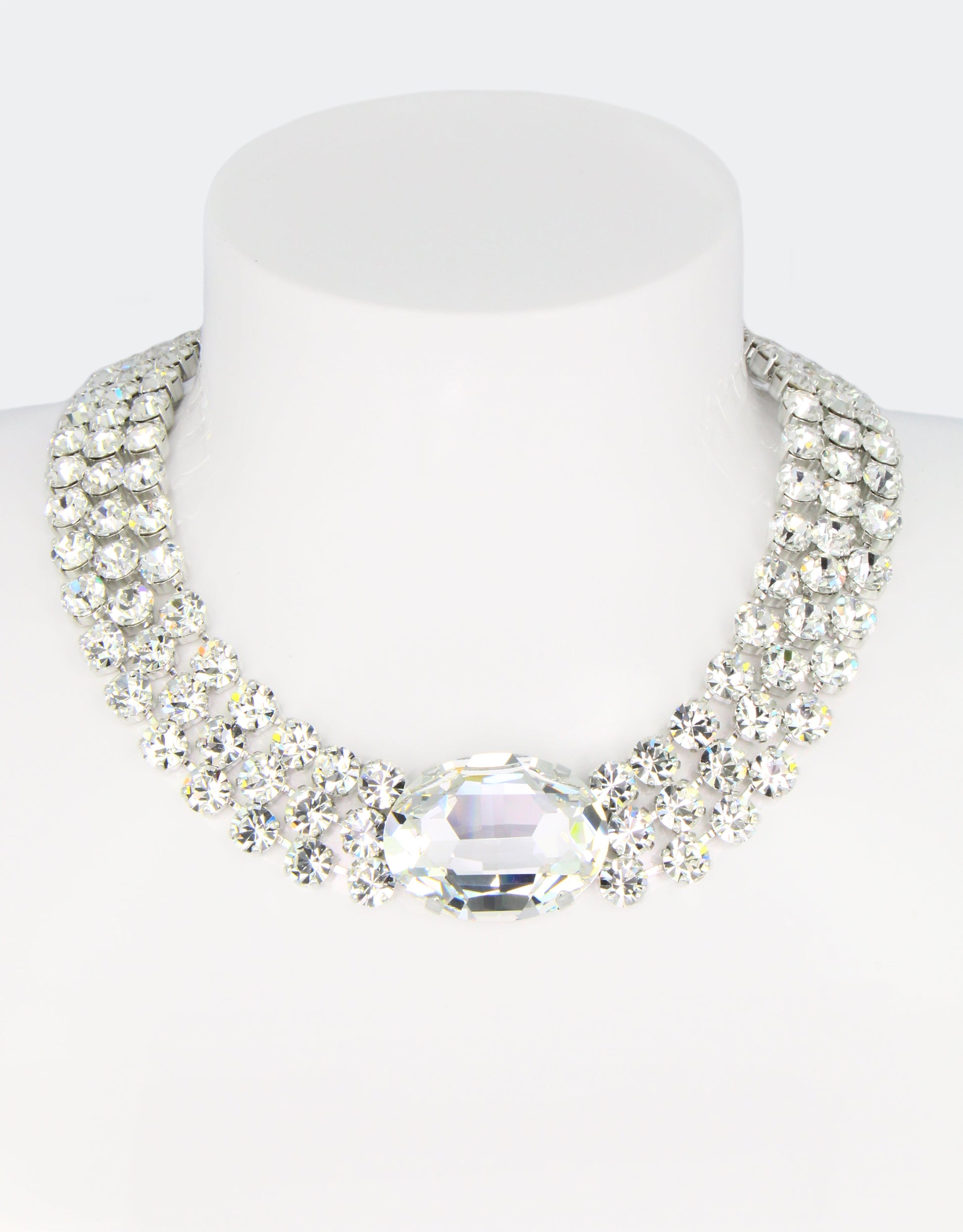 silver crystal necklace suits perfectly for cruise events or luxury resorts events
