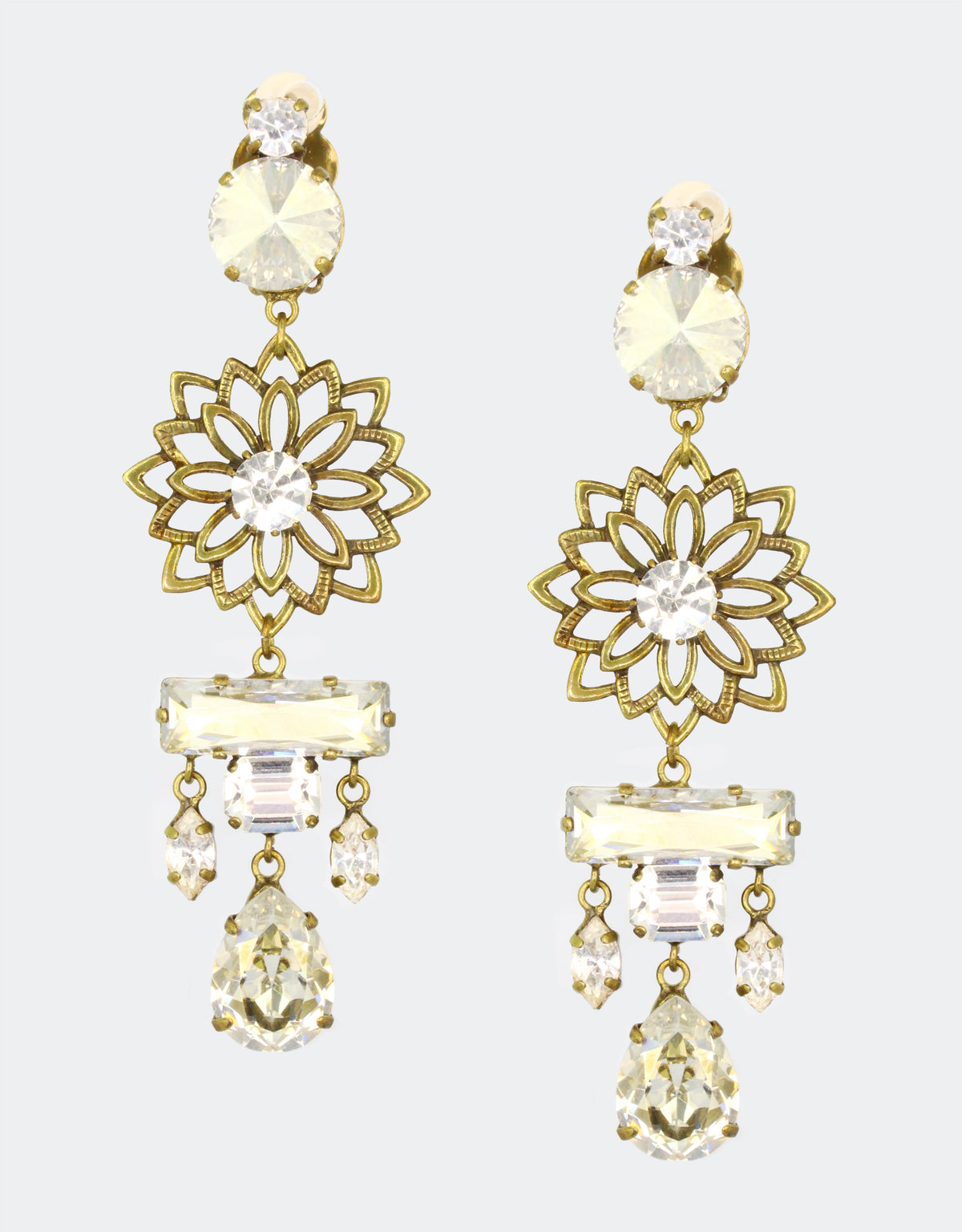 vintage aamina crystal earrings by selene crystals